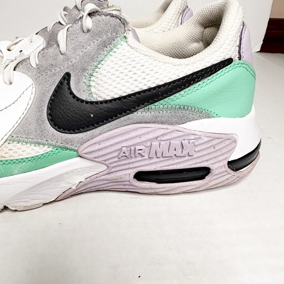 Nike Air Max Excee size 9.5 - Picture 2 of 8
